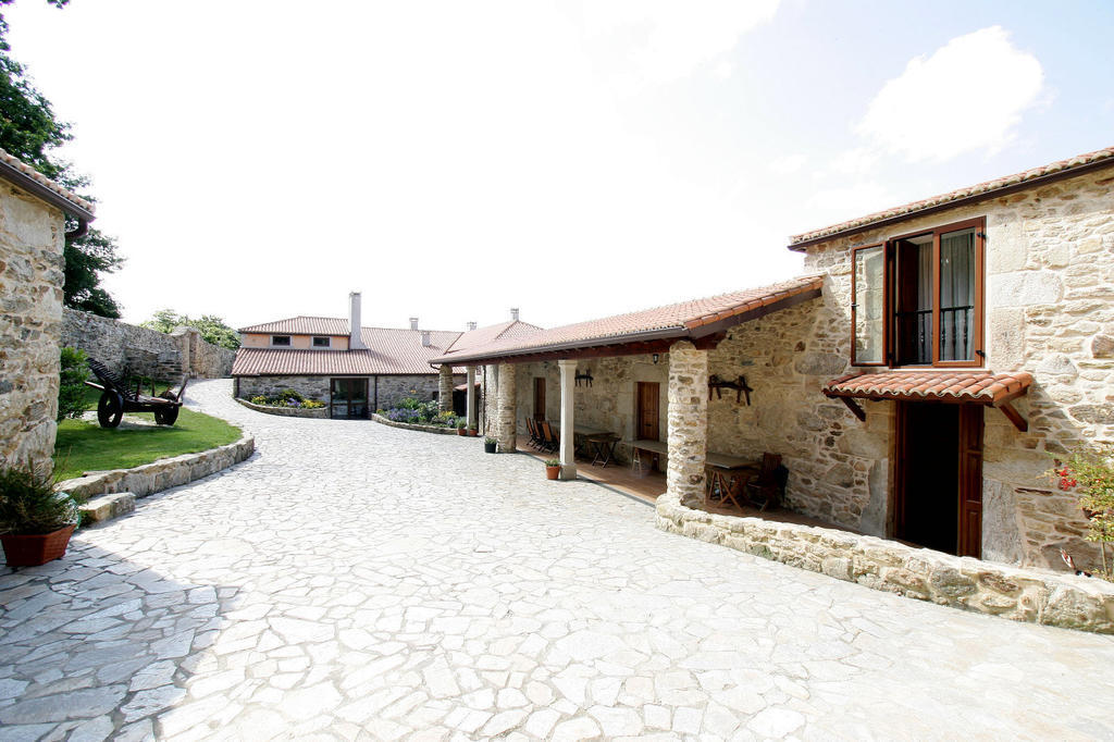 Casa Da Botica A Estrada Vandrerhjem Os Casares Eksteriør bilde